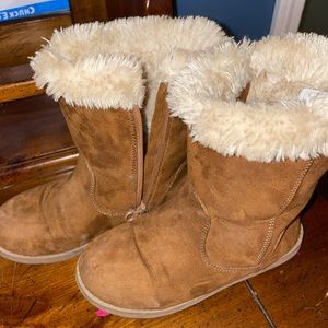 Cat & Jack like “ugg” boots